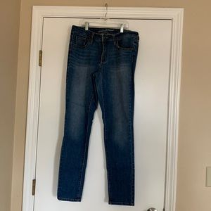 Universal Thread Mid-Rise Skinny Jeans
